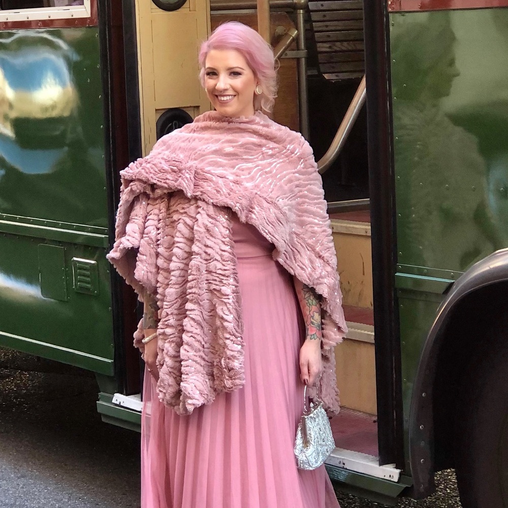 Meet your Posher, Dana